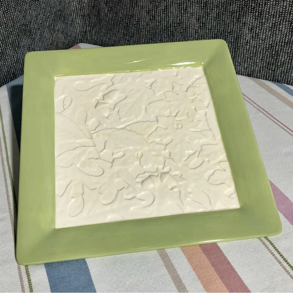Hallmark Acorn Plate